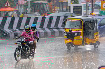 IMD warns of heavy rain in eight TN districts today