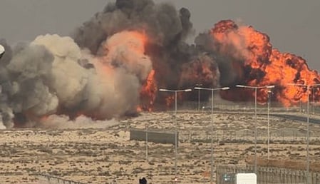 Tejas fighter jet crashes at Dubai Air Show, pilot killed