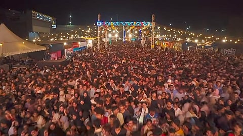 Image featuring a crowd at the Kasaragod event