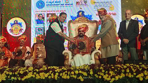 Murder accused cow vigilante Puneeth Kerehalli felicitated by a Karnataka media association