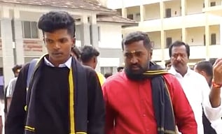 One of the students who was instructed not to enter the college while wearing the religious necklace