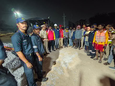 HYDRAA rescues bridge survey team stranded in Mir Alam lake after boat failure
