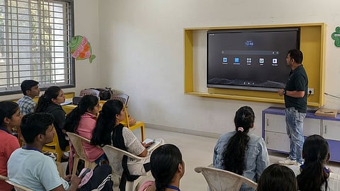 The Service Shift: How Teachmint is Redefining the Standard for AI Classroom Support and Training