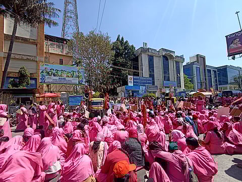 Hundreds of ASHA (Accredited Social Health Activists) workers participated in the protest in Tumkuru.