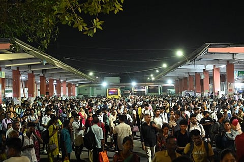 Crowd at Singanallur bus stand