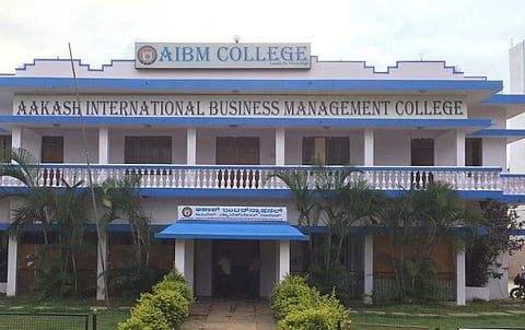 College forges Bangalore Uni VC's signature to promote failed students for an extra fee