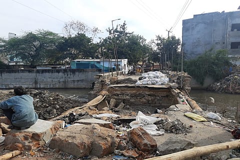  Tark-e-Muskarat bridge at Azampura