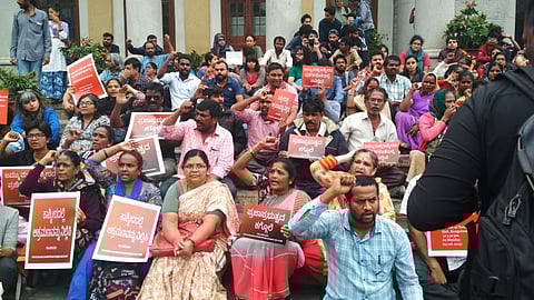 Article 370: Activists in Bengaluru stage protest against Centre