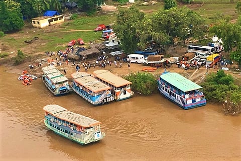 Andhra boat tragedy: Operation resumes to salvage sunken vessel from Godavari