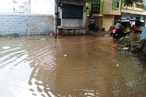 Hyderabad gets a thunderstorm amid heat wave, heavy winds damage property