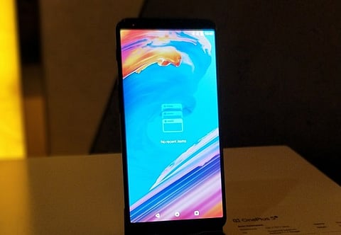 OnePlus 5T launched with 6-inch full-screen display, dual camera and face unlock