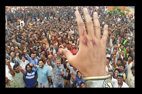 Prabhas suffers minor injury while shooting Baahubali climax