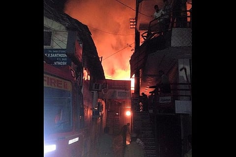 Many shops gutted in major fire at Kozhikode Sweet Market street; no casualties reported