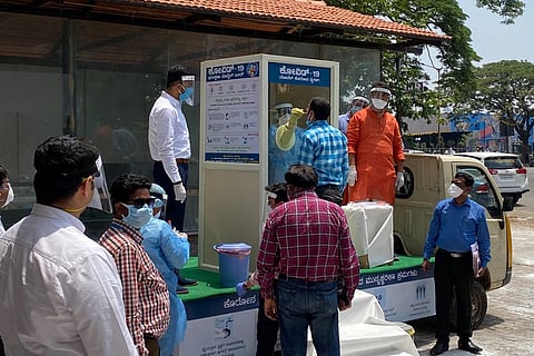  Five Karnataka Ministers are primary contacts of video journalist who got COVID-19 