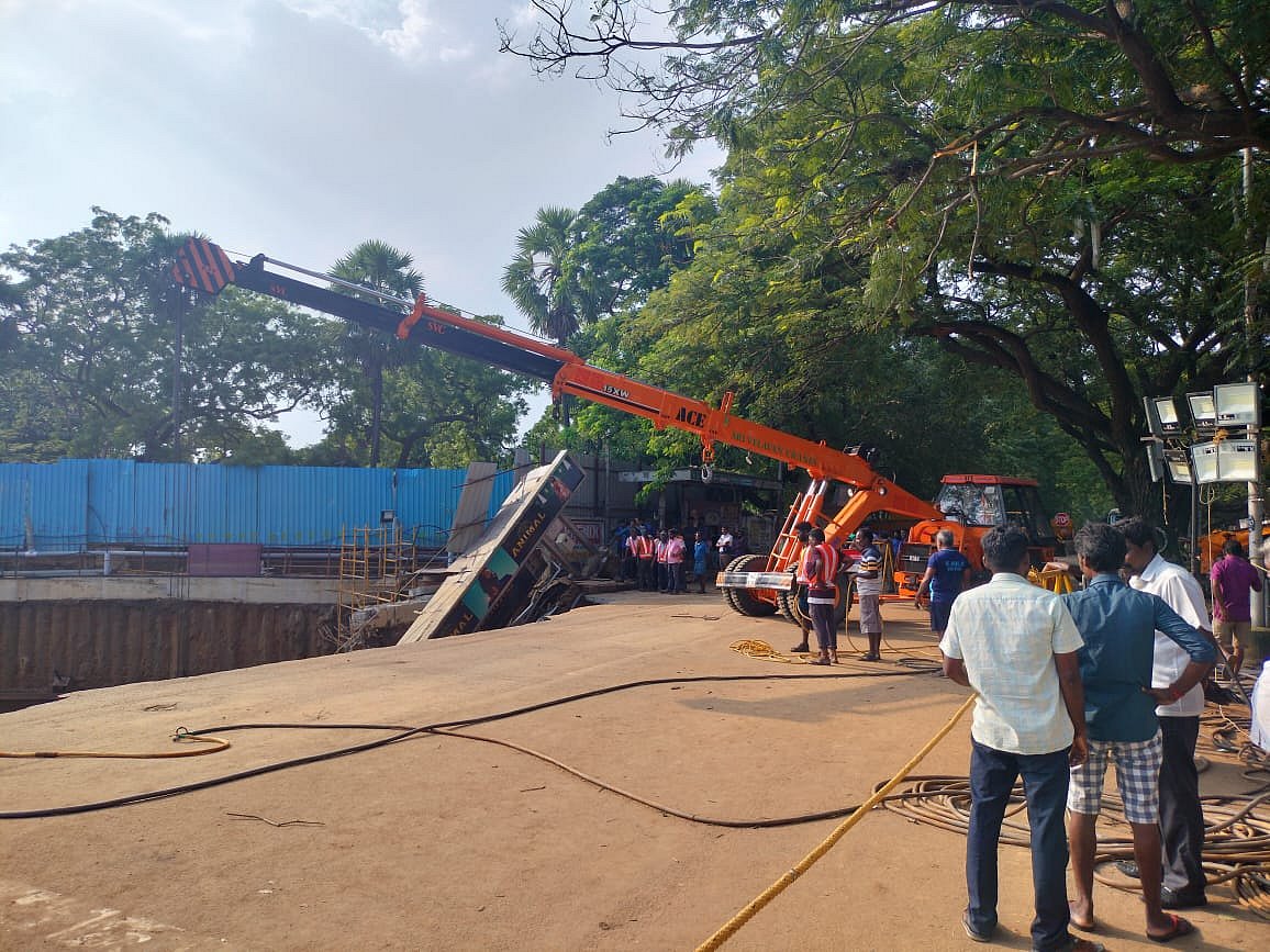 No trace of three workers who fell into 60ft trench in Chennai's