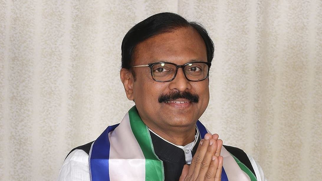 Kurnool MP Sanjeev Kumar quits YSRCP, calls party’s focus on BC welfare ...