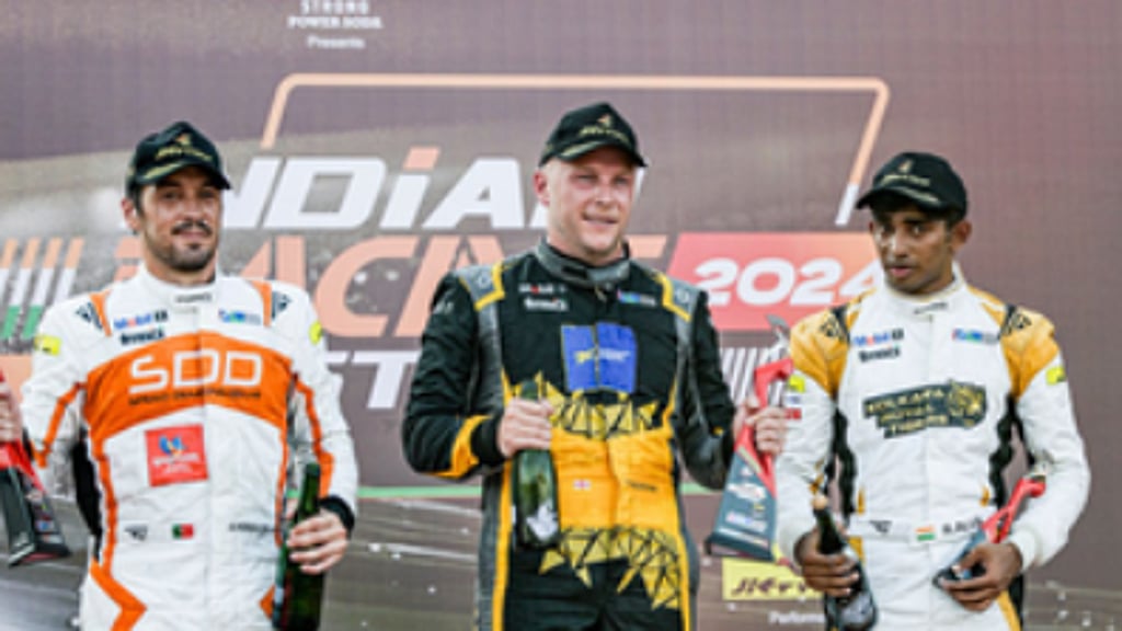 Indian Racing League: Chennai hosts India's first night street F4 race