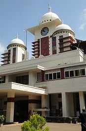 Police probe e-cigarette bomb threats at Kozhikode, Kottayam collectorates