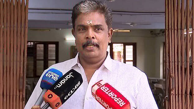 Devaswom officer suspended for listing Sabarimala gold plates as copper in 2019 record