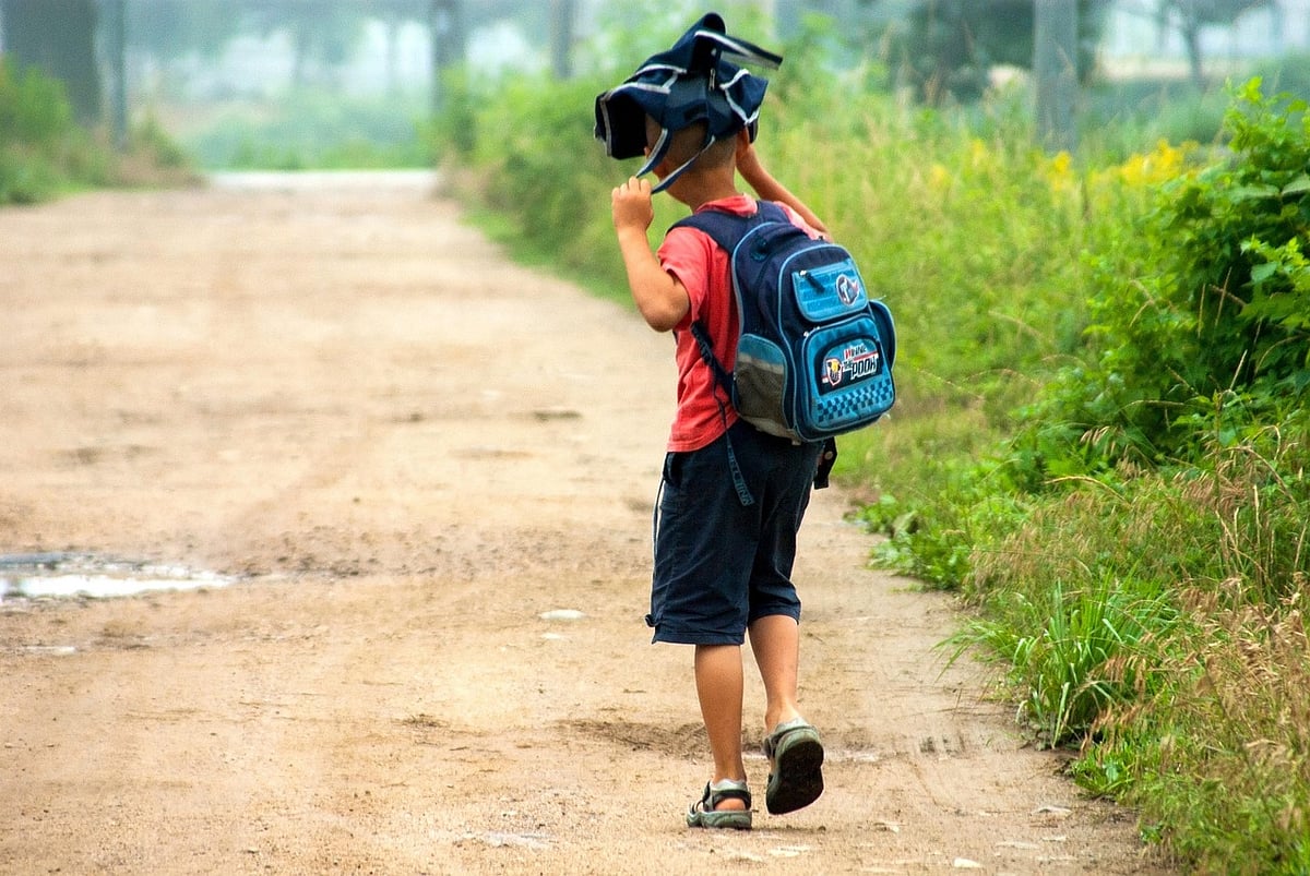 School bus driver leaves 5-year-old stranded on the roadside over unpaid dues