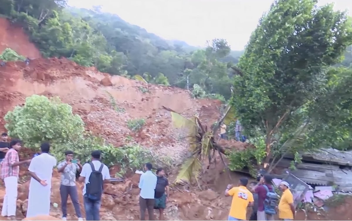 Man killed, wife rescued as home collapses in mudslide