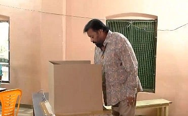 Kerala local body elections: Polling underway in 7 districts