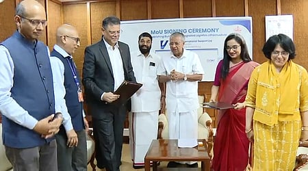 Govt signs Rs 2,000 crore MoUs with three PSUs for logistics ecosystem at Vizhinjam port