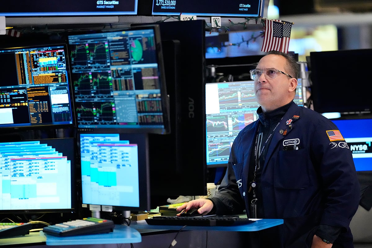Stocks drop after oil spikes to its highest price since the summer of 2024