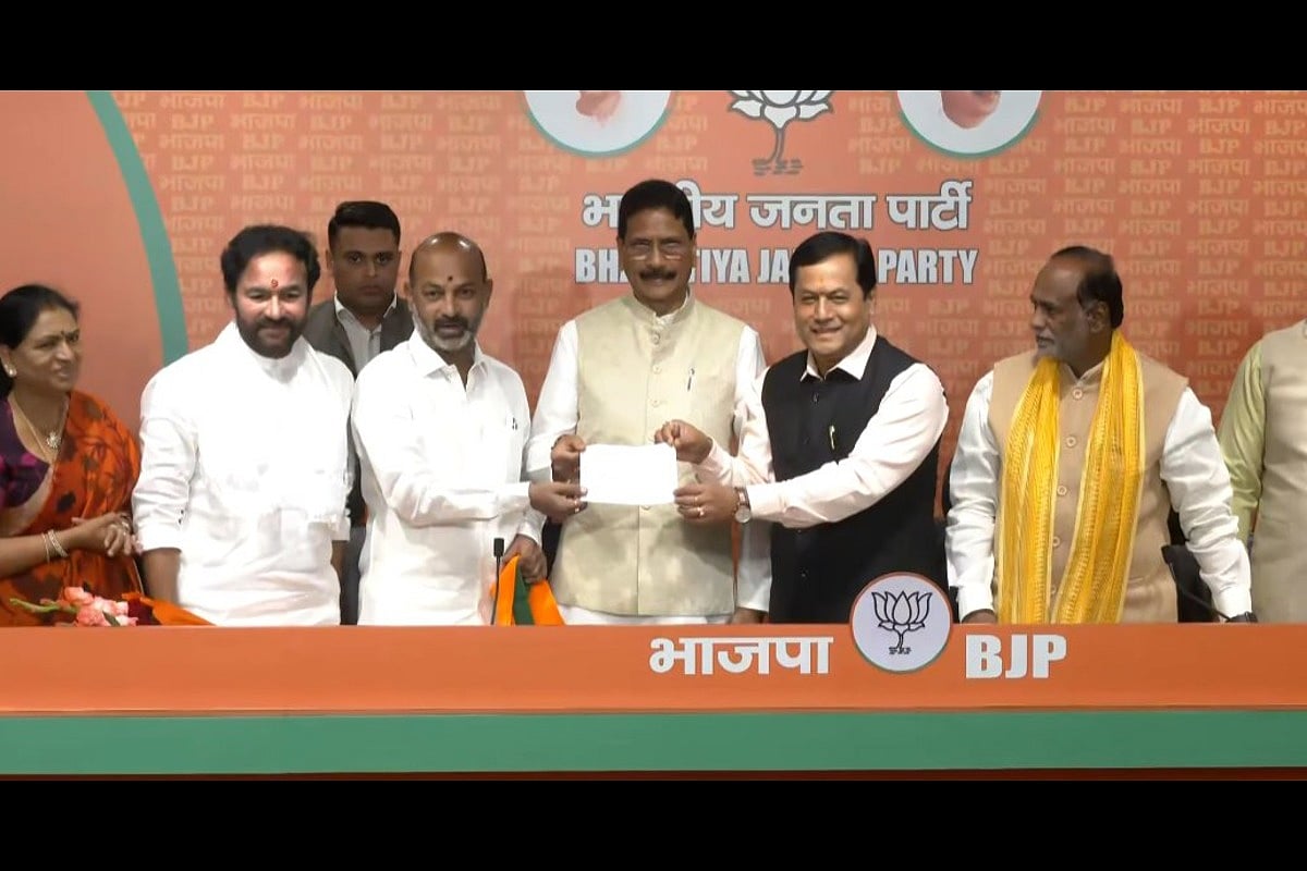 Former Telangana Congress leader M Shashidhar Reddy joins BJP