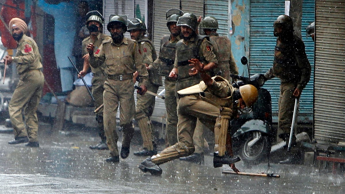 The PAVA shells have proved to be ineffective in dealing with protesters in Kashmir. (Photo: Reuters)