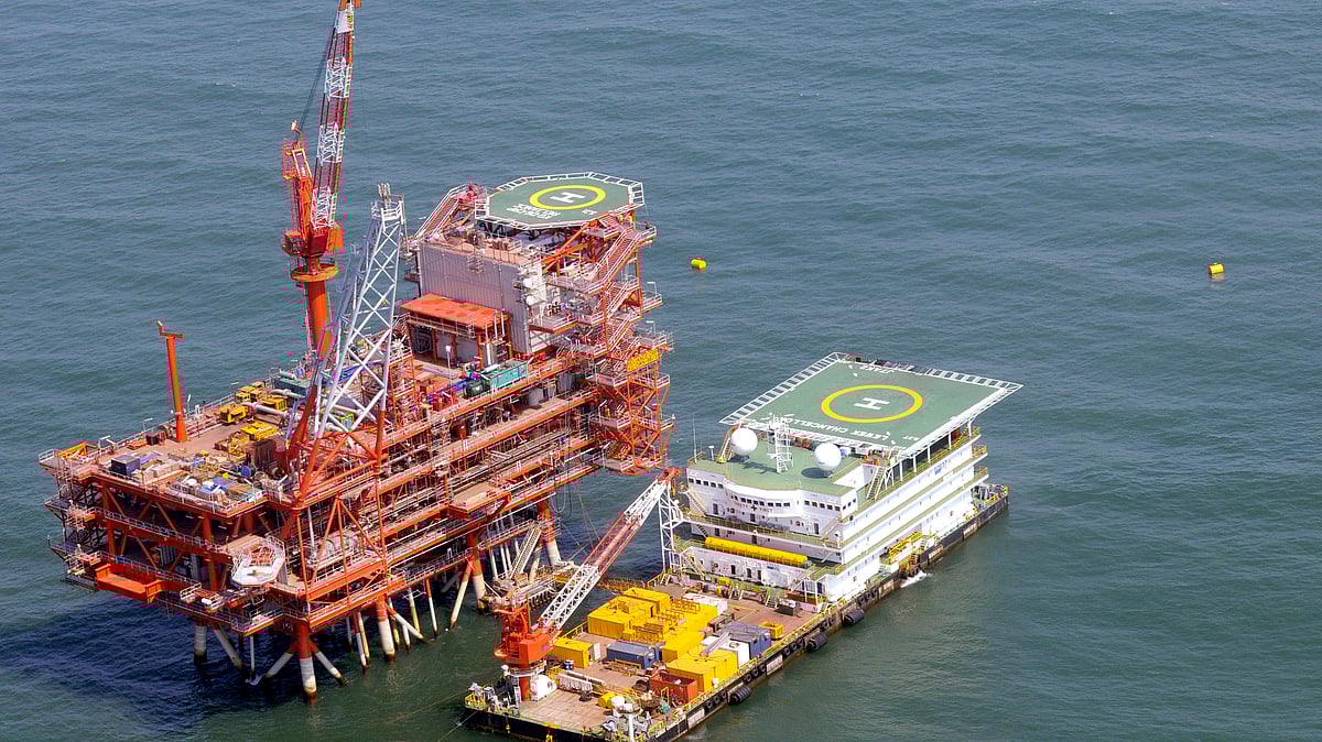 Reliance Industries KG-D6’s control and raiser platform is seen off the Bay of Bengal in this undated handout photo. (Photo: Reuters)