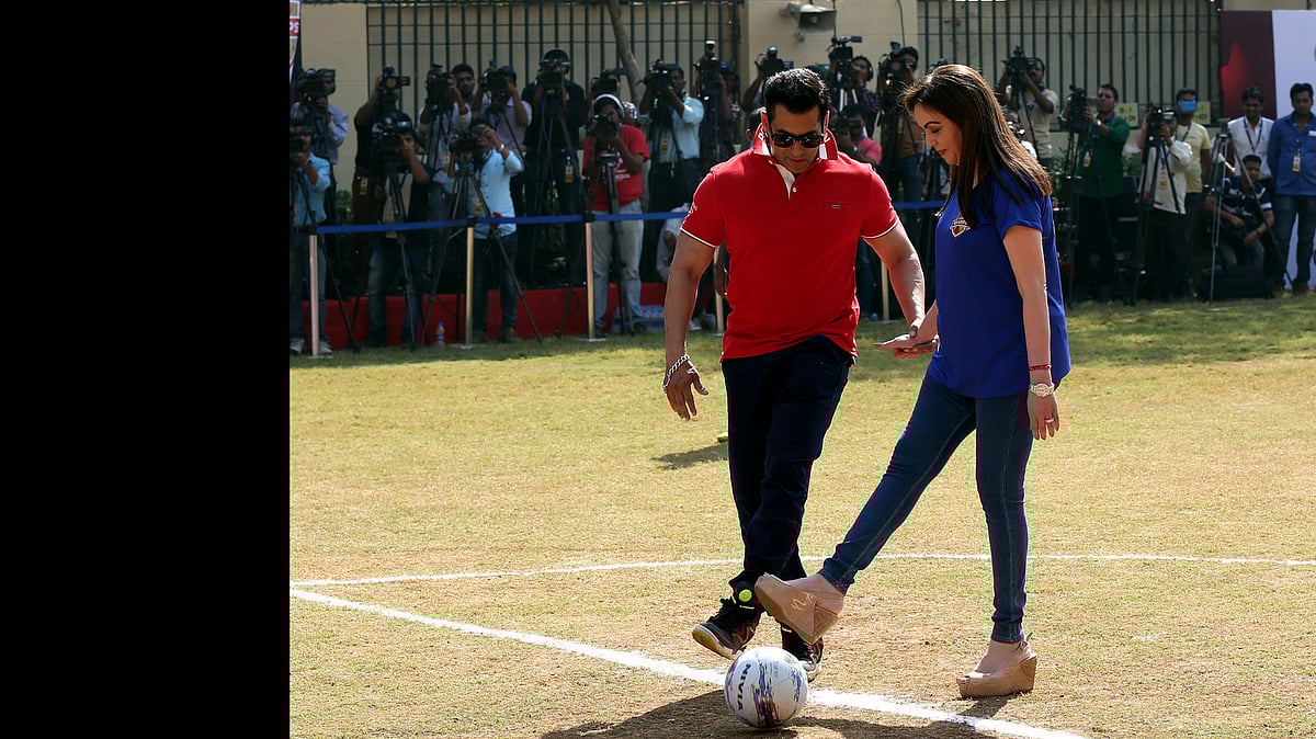 Salman Khan and Nita Ambani try their skills with the football at the Reliance Foundation Young Champs event. (Photo Courtesy: RFYC)