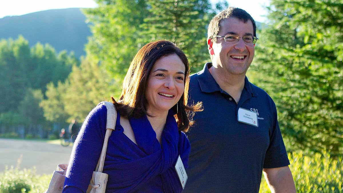  File photo of Facebook COO Sheryl Sandberg, left, and her husband, David Goldberg, CEO of SurveyMonkey in Sun Valley, Idaho.&nbsp; (Photo: AP)