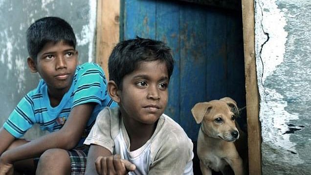 Vignesh (L) and Ramesh (R)&nbsp;in a still from <i>Kaaka Muttai</i>