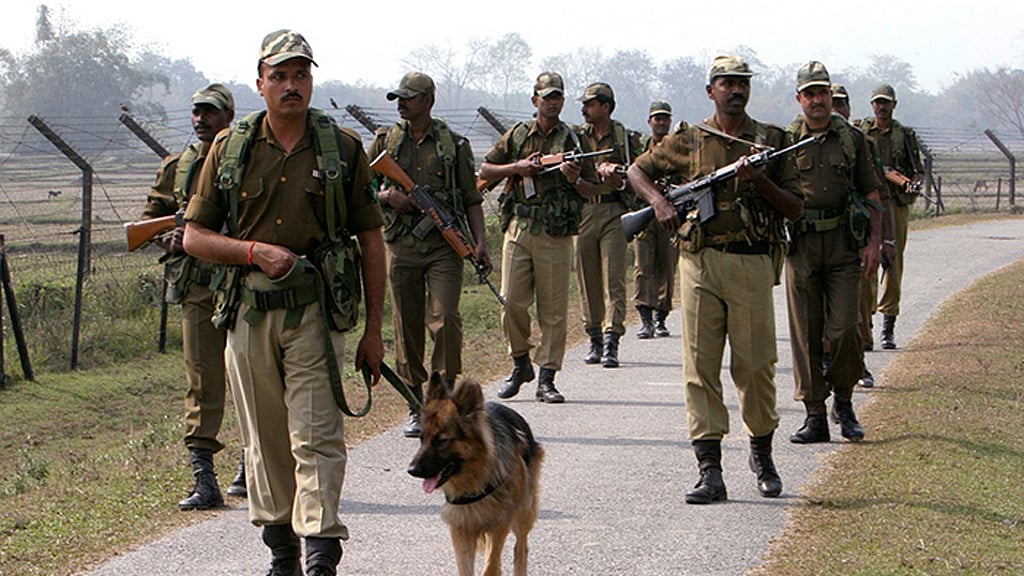 File photo of Indian Border Security Force troops on patrol somewhere along the India-Bangladesh border. (Photo: Reuters)