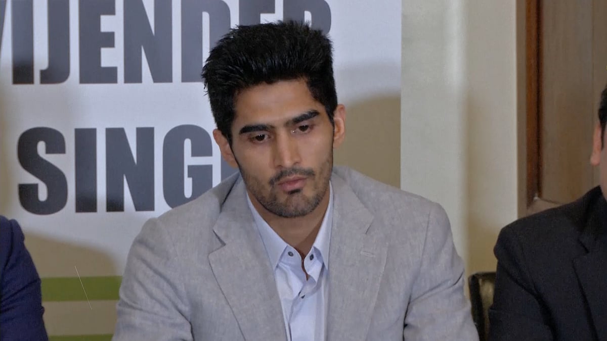 Vijender Singh at the press conference where he announced his decision to go pro. (Photo: video grab)