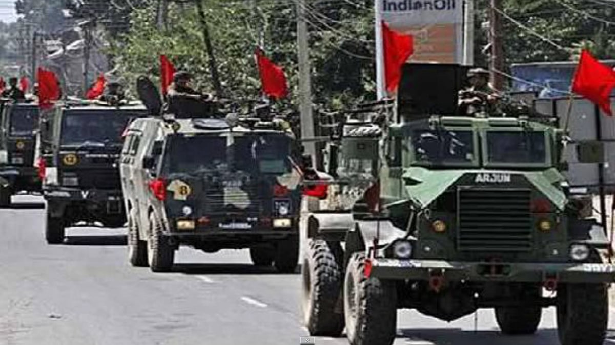 Flag march by security personnel in Jamshedpur. (Photo: YouTube/<a href="https://www.youtube.com/watch?v=-X6_vc14alM">Lasandra Jerlene</a>)