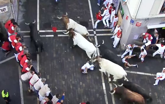 The Running of the Bull festival injured seven&nbsp;people in Spain. (Photo: AP screengrab)