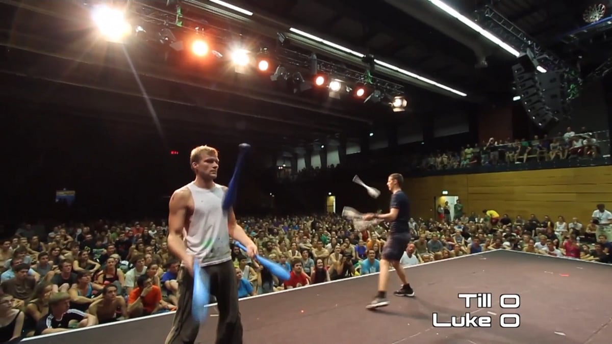 Jugglers at the Combat Juggling match between Germany and Great&nbsp;Britain in Italy. (Photo: AP screengrab)