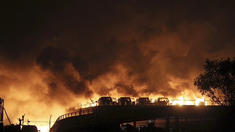 Explosion in Tianjin mushroomed in the nearby areas. (Photo: Reuters)