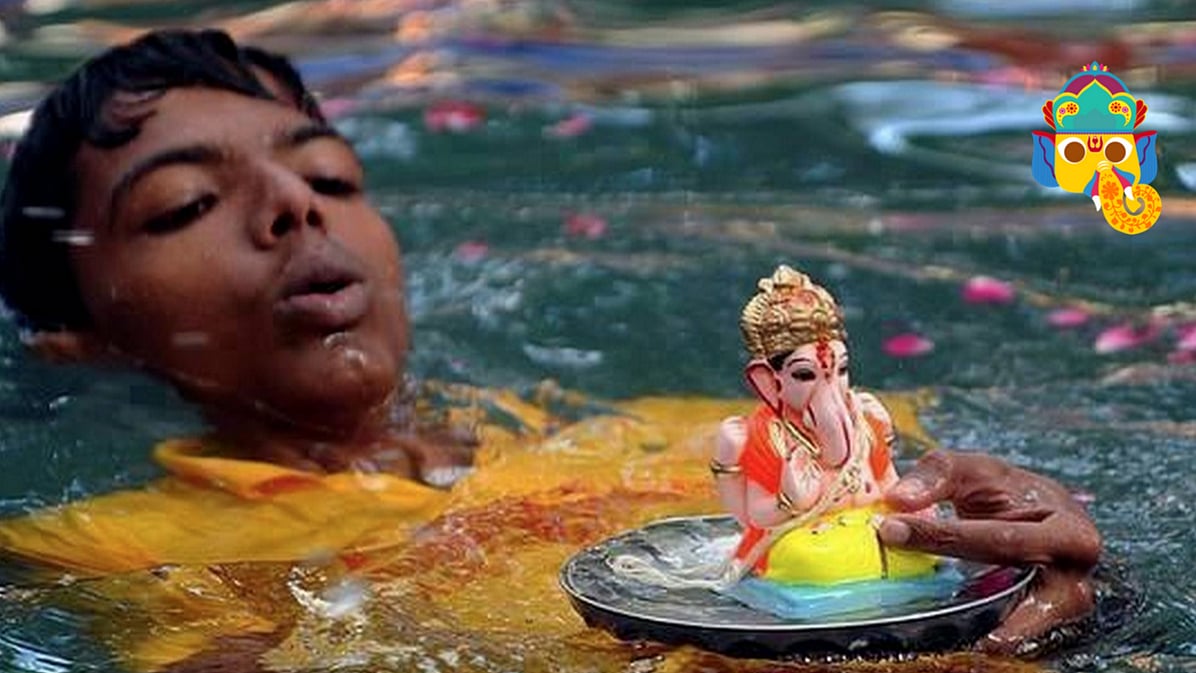 Ganesha idols made using fish food are the new eco-friendly rage (Photo: Twitter/<a href="https://twitter.com/saileshvora55/status/514773810776526849">@saileshvora55</a>)