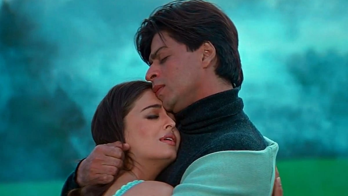Five reasons why <i>Mohabbatein</i> is the worst Aditya Chopra film ever (Photo: <a href="https://www.youtube.com/watch?v=KSmEFCyN6F0">YouTube/Prem Gatha Geet</a>)