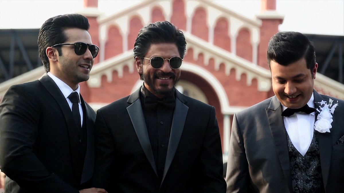 Varun Dhawan, Rohit Shetty and Varun Sharma on the sets of <i>Dilwale</i> (Photo courtesy: Red Chillies)&nbsp;