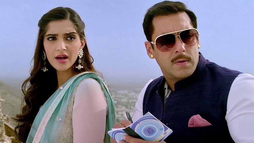 Sonam Kapoor and Salman Khan in a still from ‘Prem Ratan Dhan Paayo’. (Screengrab Courtesy: <a href="https://www.youtube.com/watch?v=Ib75N9WDOd8&amp;feature=youtu.be">YouTube</a>)