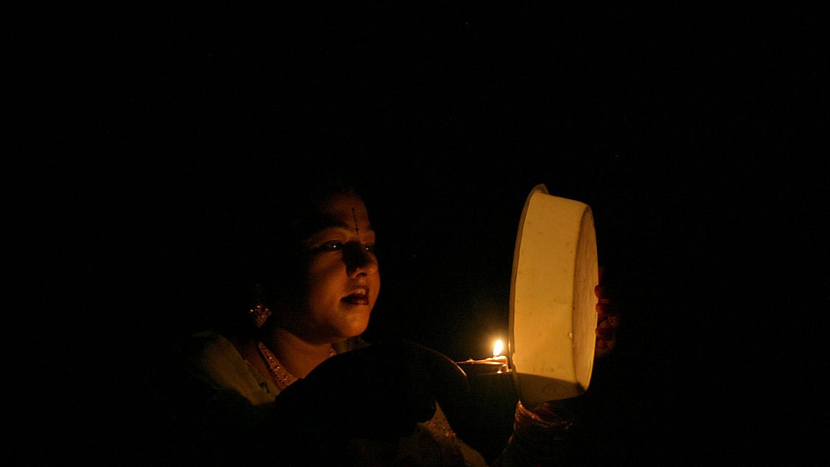 Woman in Siliguri celebrates Karva Chauth.&nbsp;