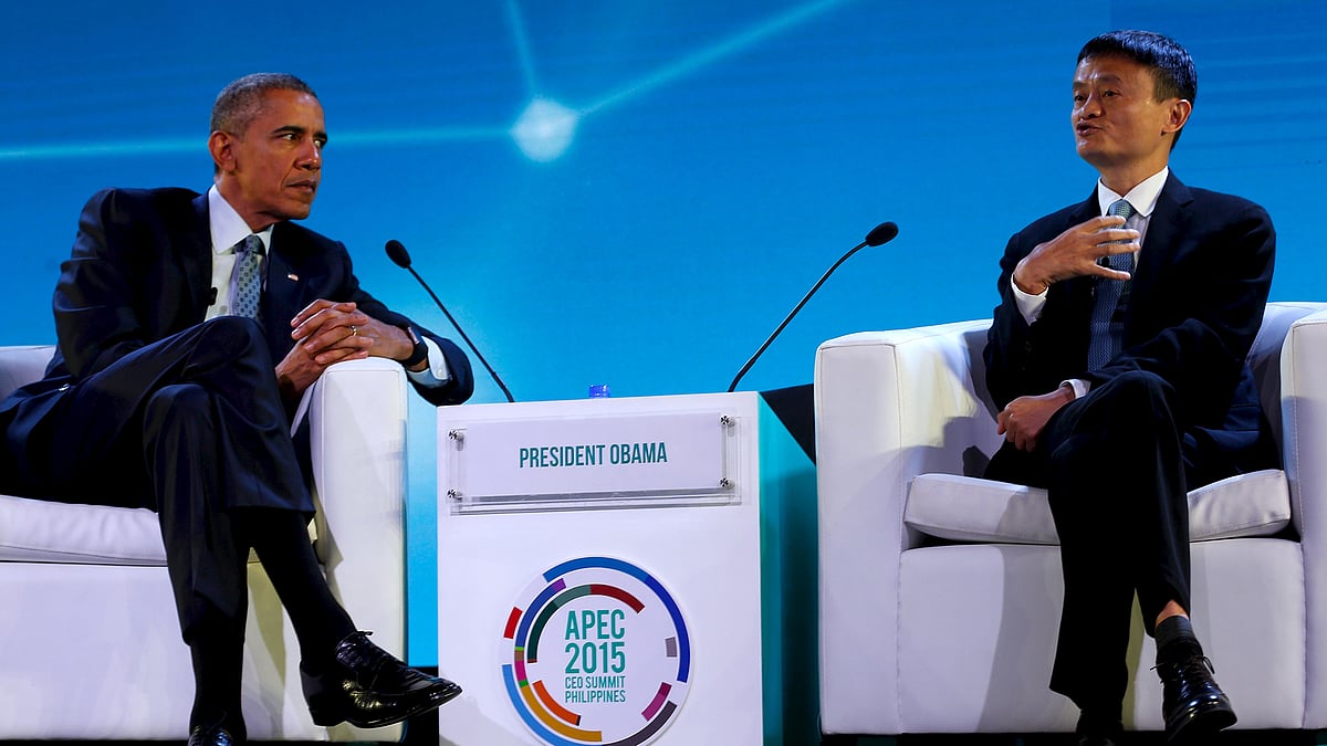U.S. President Barack Obama (L) and Alibaba CEO Jack Ma participate in the APEC CEO Summit in Manila. (Photo: Reuters)