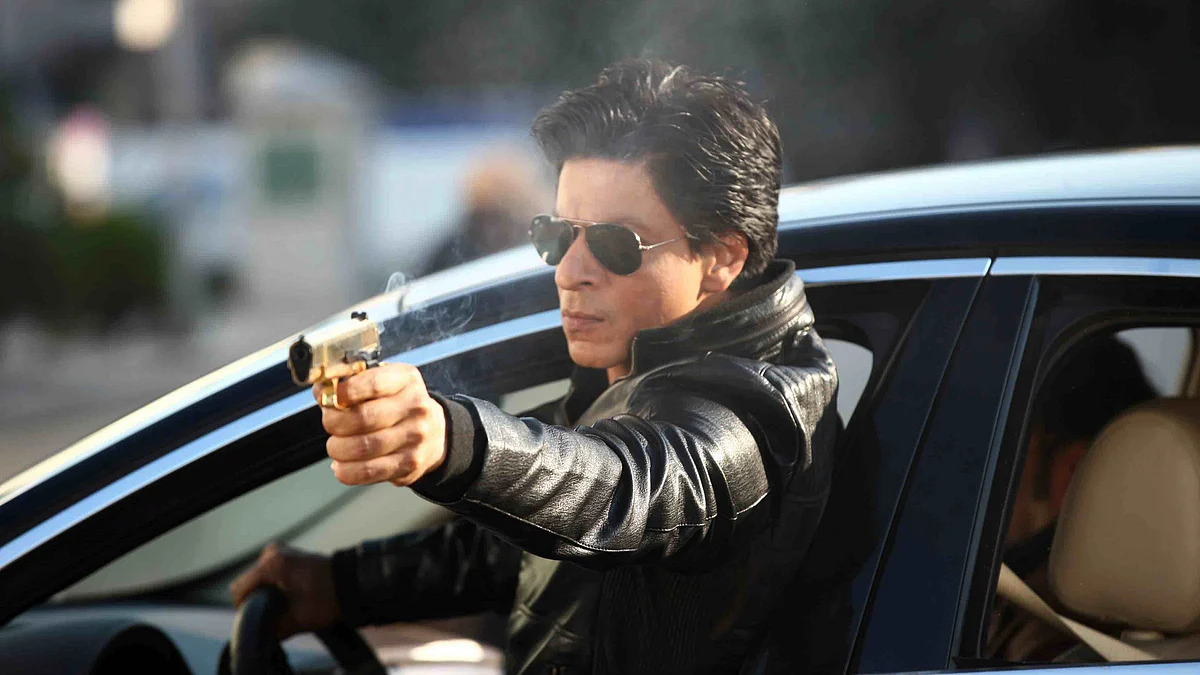 Steaming it up, Shah Rukh Khan in <i>Dilwale</i> (Photo: Red Chillies Entertainment)
