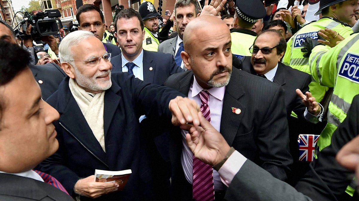 Prime Minister Narendra Modi recieves a grand welcome as he arrives in Britain. (Photo: PTI)