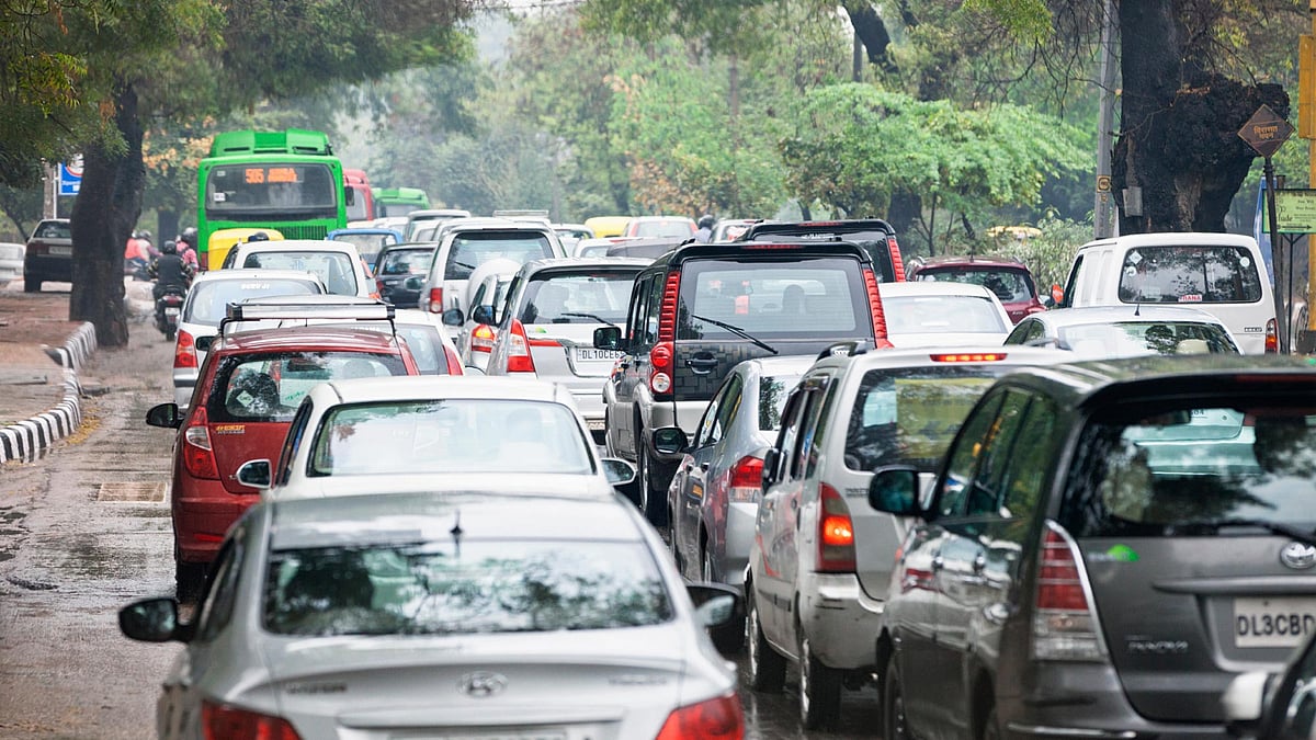 Delhiites will have to follow the odd-even plan for 15 days starting 1 January 2016. (Photo: iStockphoto)
