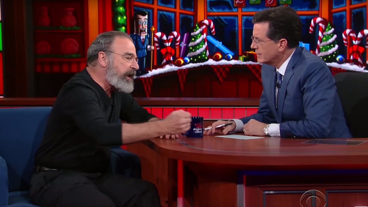 <i>Homeland’s </i>Saul Berenson, Mandy Patinkin on <i>The</i> <i>Late Show With Stephen Colbert </i>(Photo Courtesy: Screengrab from <a href="https://www.youtube.com/watch?v=sMW0y2QiLZg">youtube.com/TheLateShowWithStephenColbert</a>)